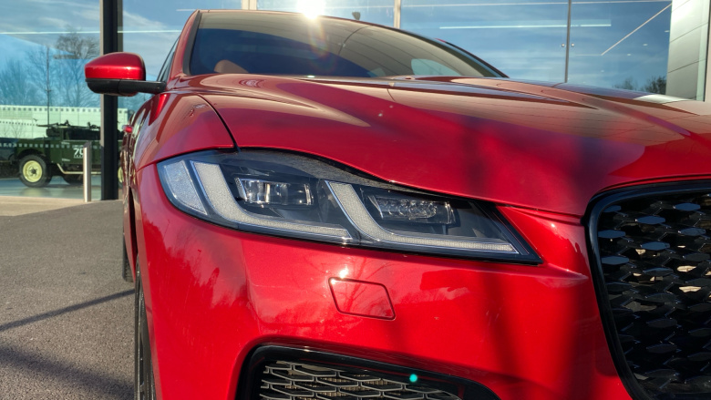 Jaguar F-Pace 2.0 P400e R-Dynamic SE 5dr Auto AWD Estate